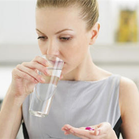 Does taking folic acid affect ovulation in women?